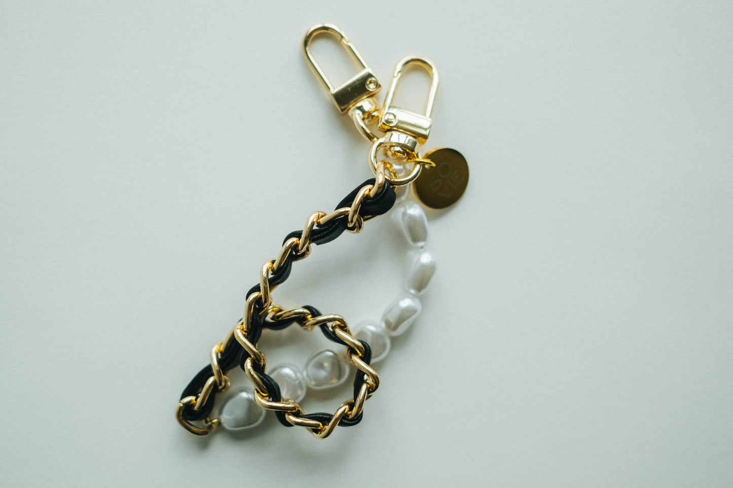 Pearl & Chain Wristlet