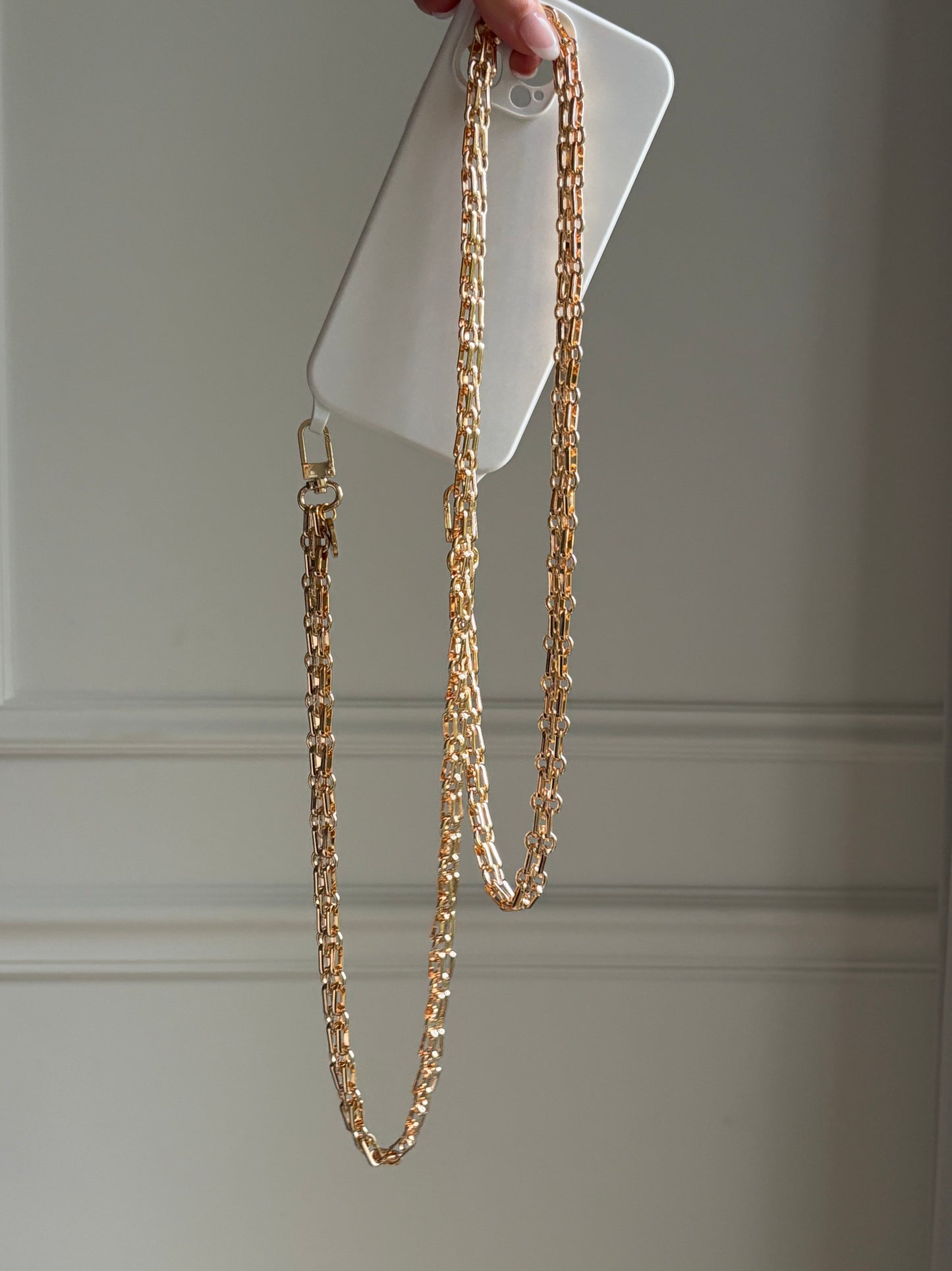 Link Chain Crossbody