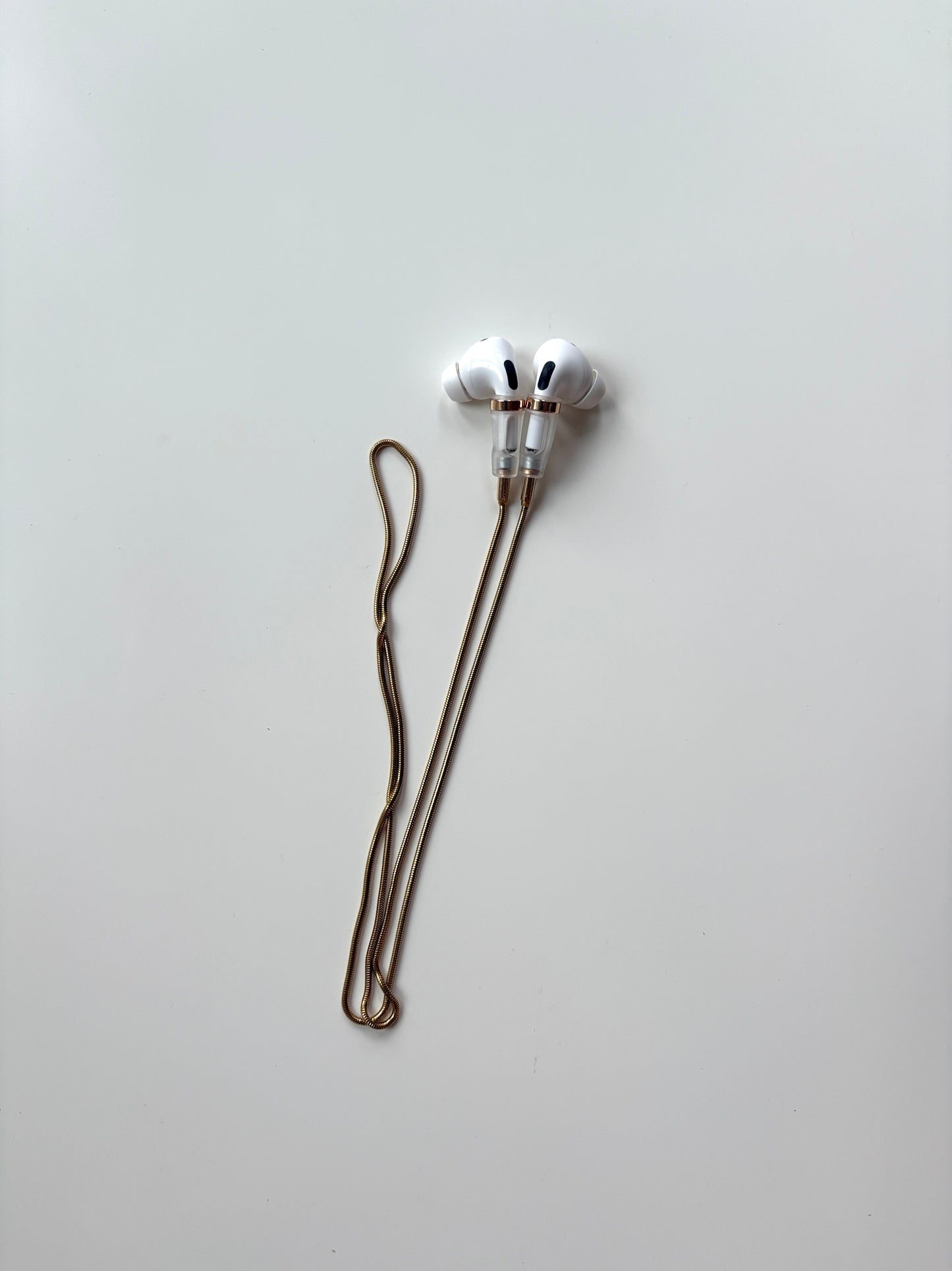 AIRPOD CHAIN