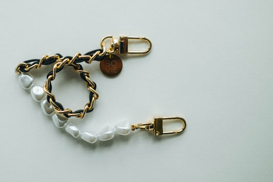 Pearl & Chain Wristlet
